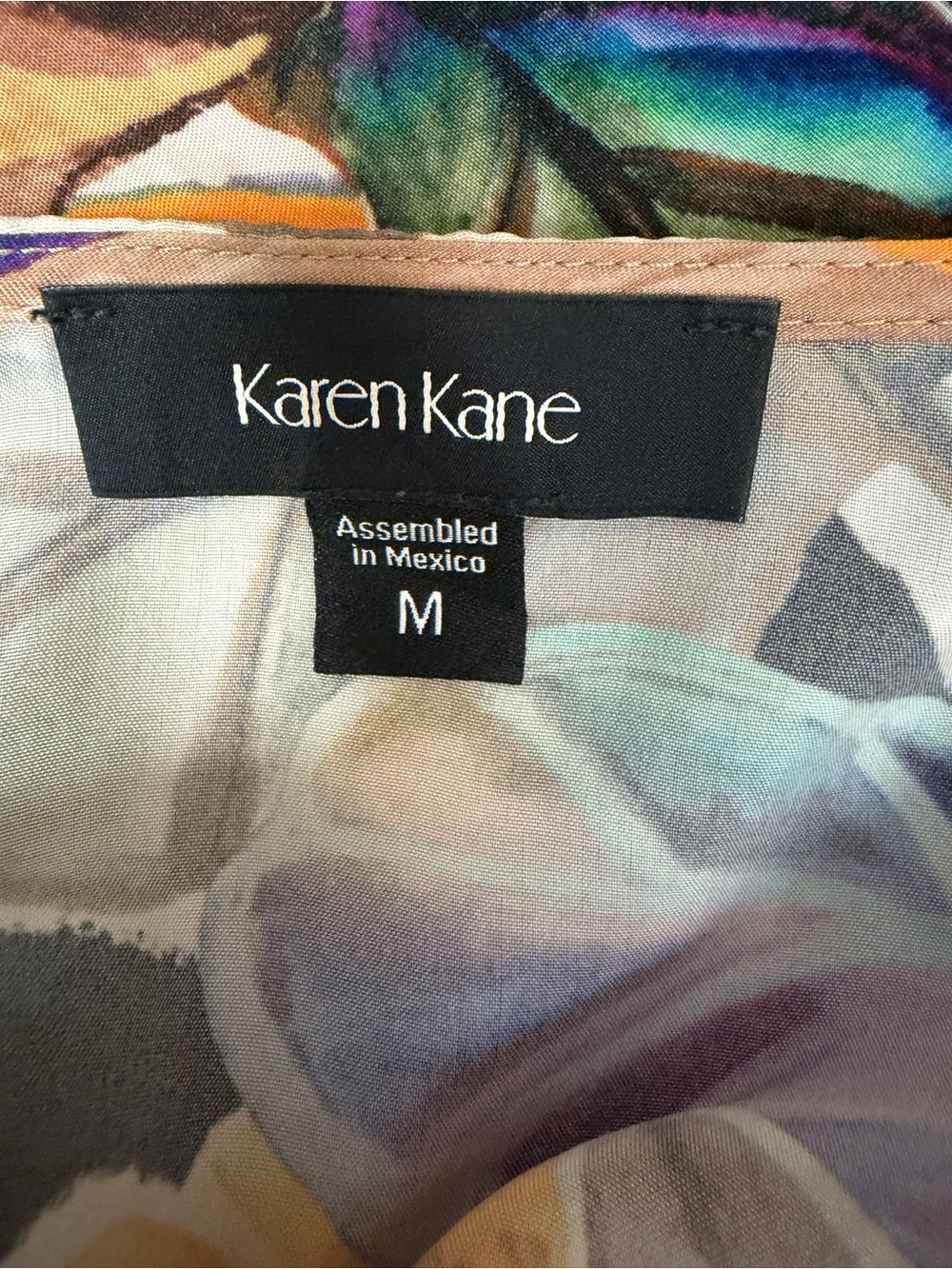 Karen Kane 100% Cupro Tropical Floral V-Neck Blouse Top M Luxe Resort Boho - Picture 8 of 11